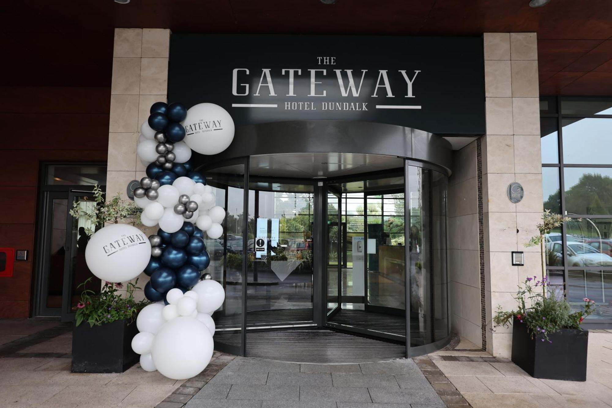 The Gateway Hotel Dundalk Exterior photo